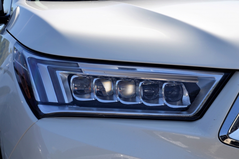 concession-SIGALE-min_acura-headlamp-2834131